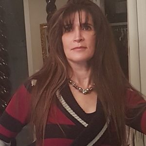 Meet your Posher, Laurie